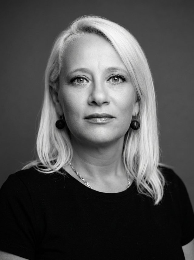 Carmen — Colorista, styling e massaggiatrice